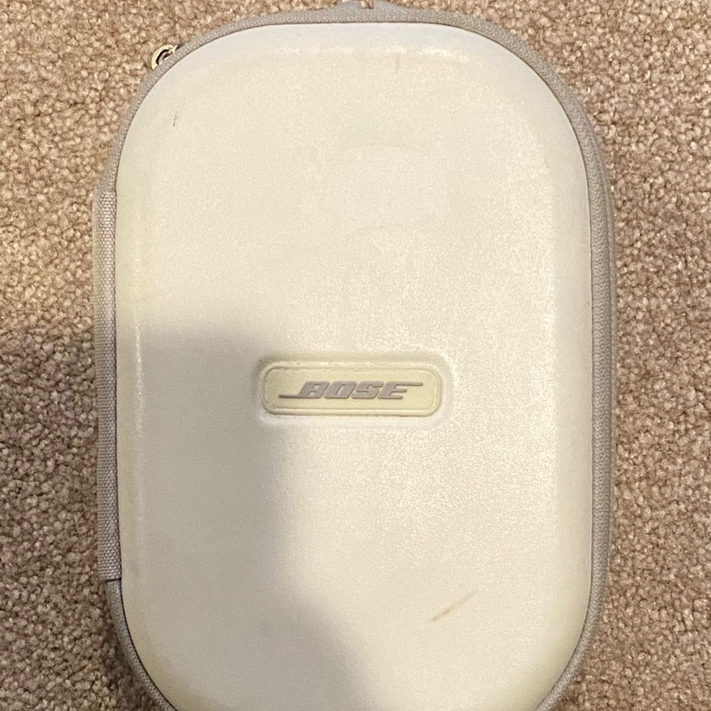 Bose noise canceling headphones